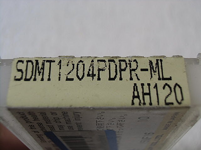 A008812 チップ タンガロイ SDMT1204PDPR-ML_1