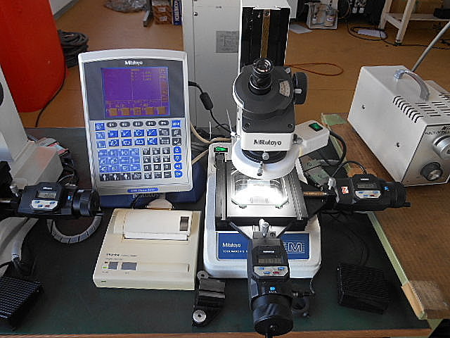 A100897 工具顕微鏡 ミツトヨ TM-500(176-808-3)_0