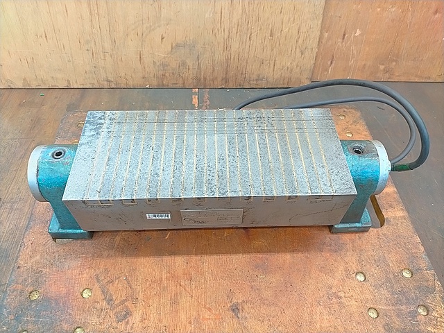 C135928 可傾形電磁チャック フジ磁工 FB150×350