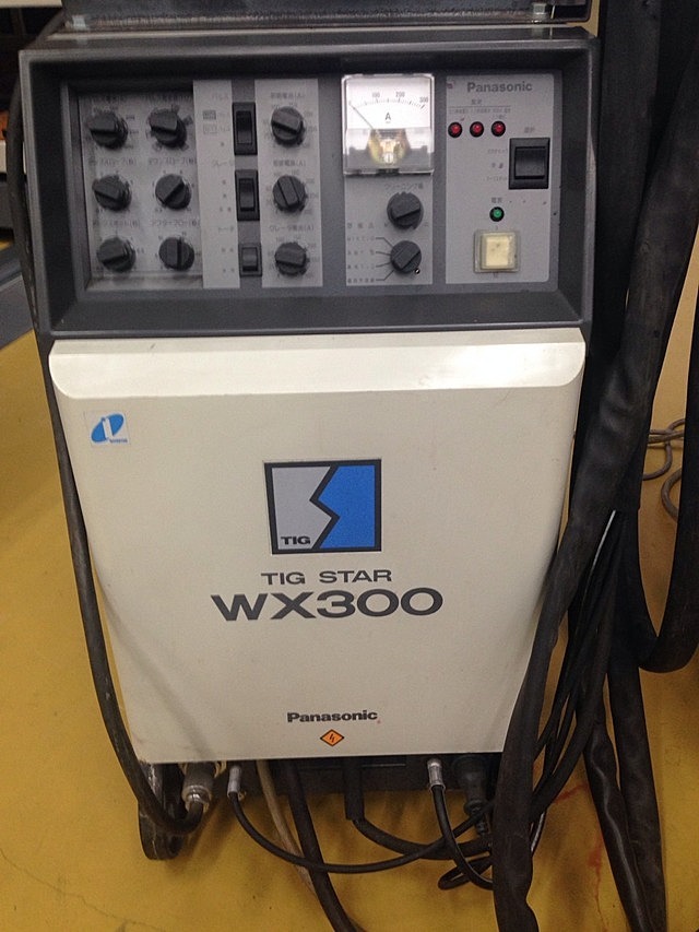 A032594 ＴＩＧ溶接機 パナソニック YC-300WX2 | 株式会社 小林機械