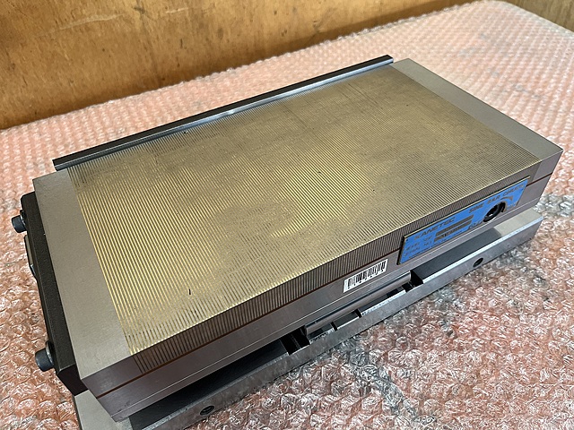 C167403 可傾形永磁チャック カネテック R1530-S_3